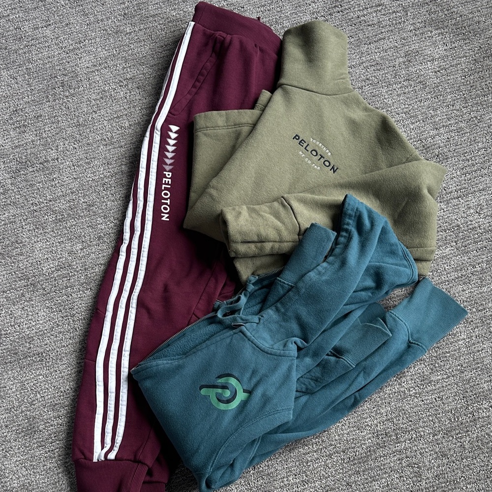 Peloton clothing lot (3 pieces)